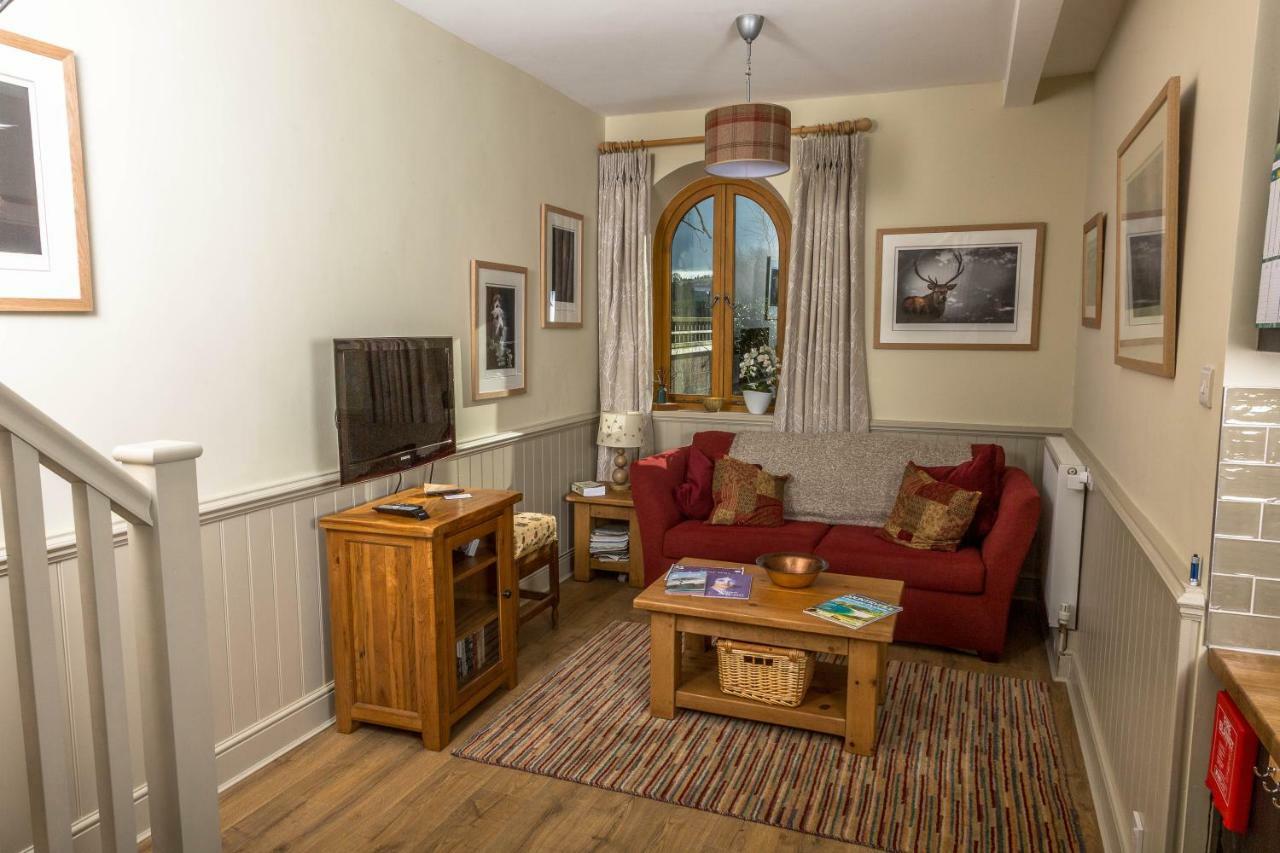 The Dovecote, Stoke Farthing Courtyard Villa Broad Chalke Buitenkant foto